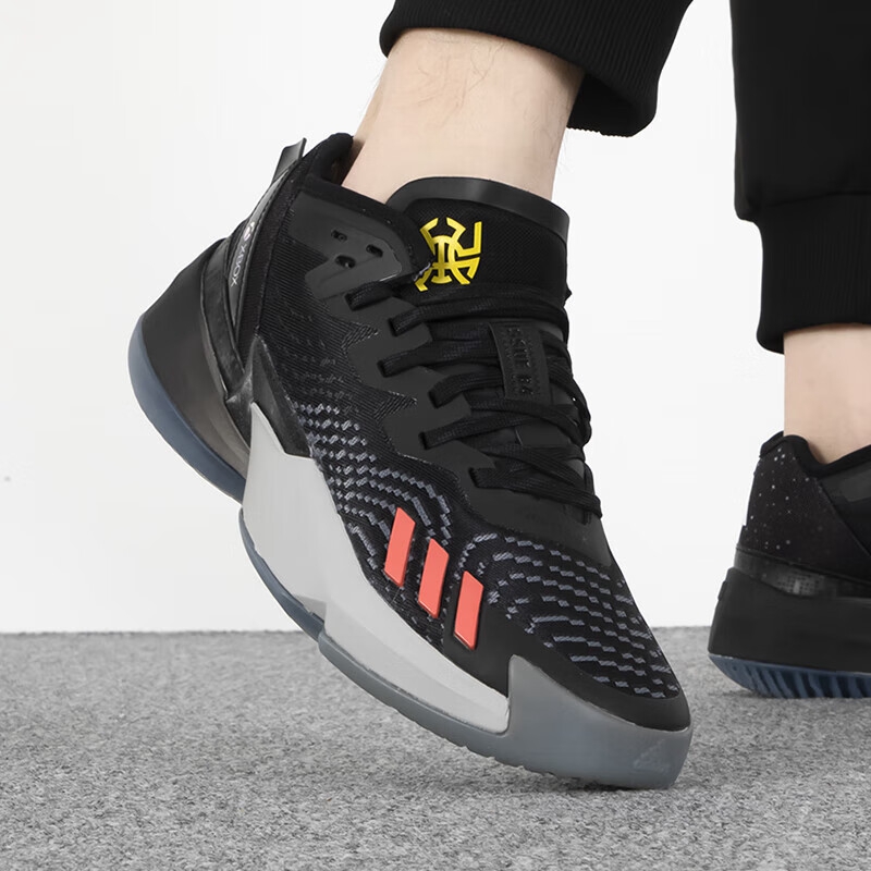 Adidas阿迪达斯男鞋2023新款米切尔4代低帮运动实战篮球鞋HR0714 - 图2