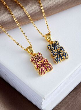 速卖通跨境新款彩色小熊项链女小众设计气质高级感时尚钛钢锁骨链