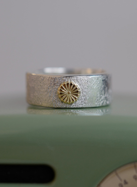 光岚千锤百炼菊花点金宽版戒指