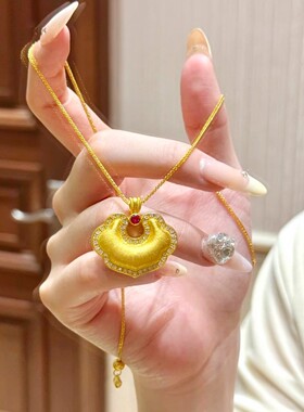 金店同款古法镶钻拉丝平安锁吊坠久不掉色国潮吉祥如意首饰品轻奢
