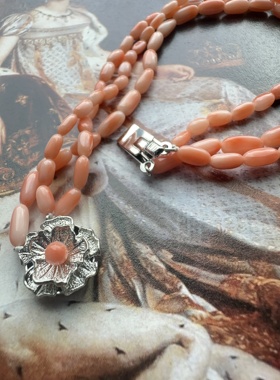 天然粉色有机宝石手链三层小米珠手链，扣头精致粉润光泽感长21cm