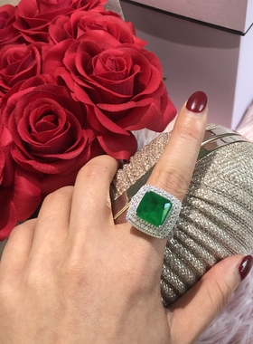 高定进口仿真祖母绿晚宴钻石戒指