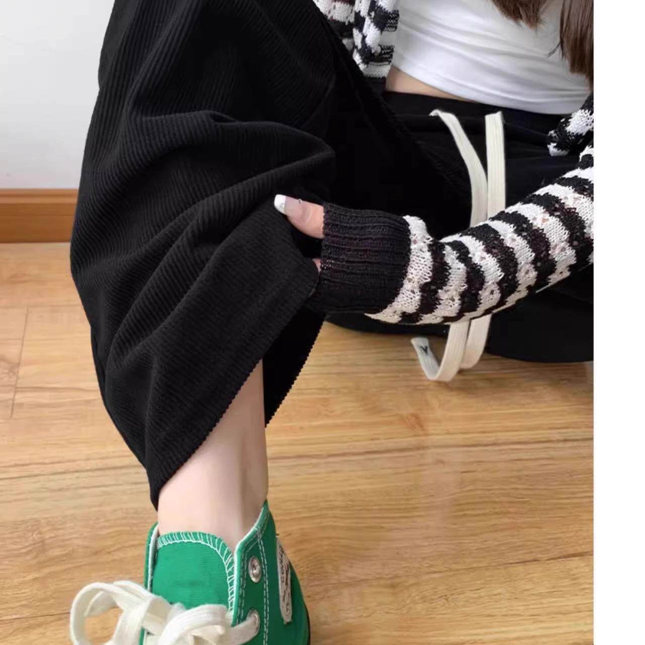 H秋款灯芯绒阔腿裤直筒裤休闲高腰显瘦女裤长裤垂感显瘦柔软
