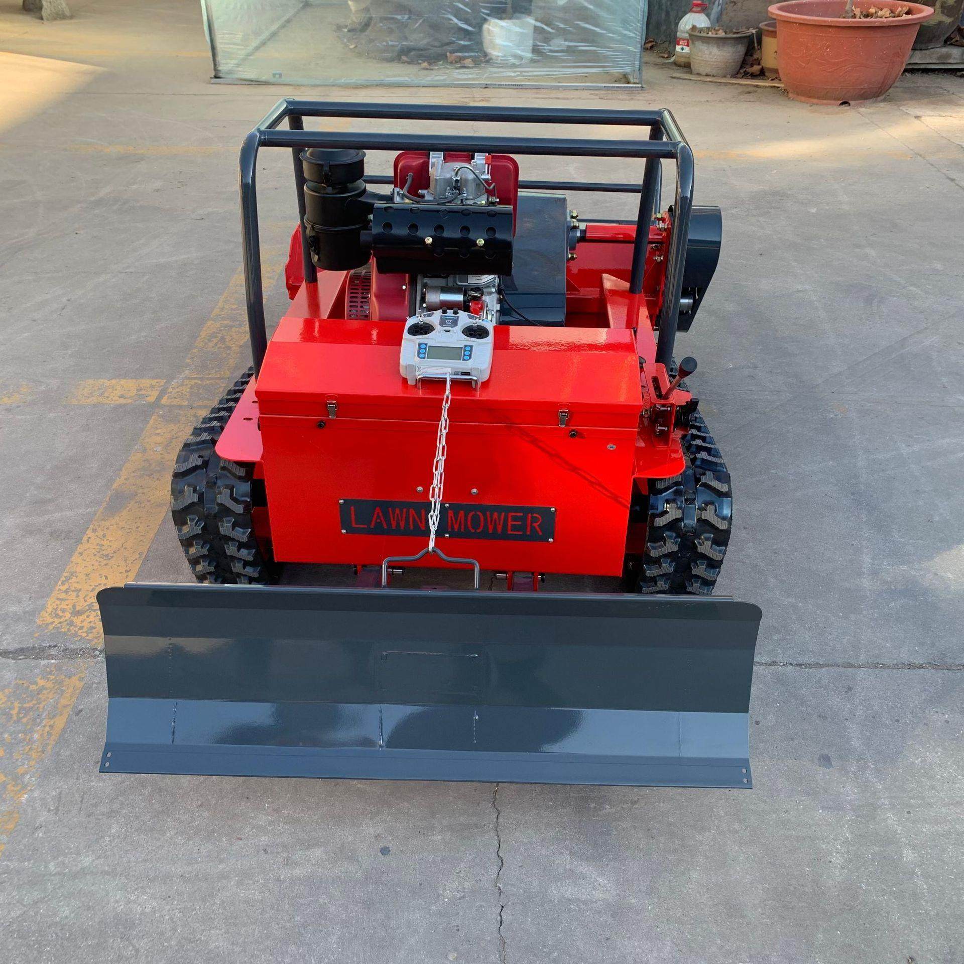 工厂生产直发柴油遥控割草机加装推雪铲可割草/铲雪一机多用,淘宝优惠券,粉丝福利购,淘宝优惠卷