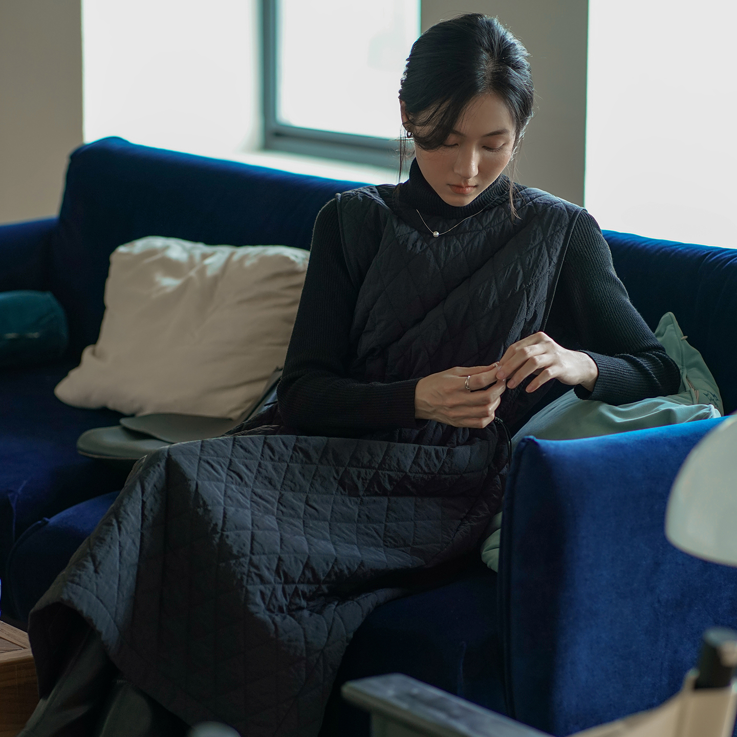 无谓夹棉背心裙2025冬季新款女装收腰马甲裙宽松中长款棉服连衣裙 - 图1