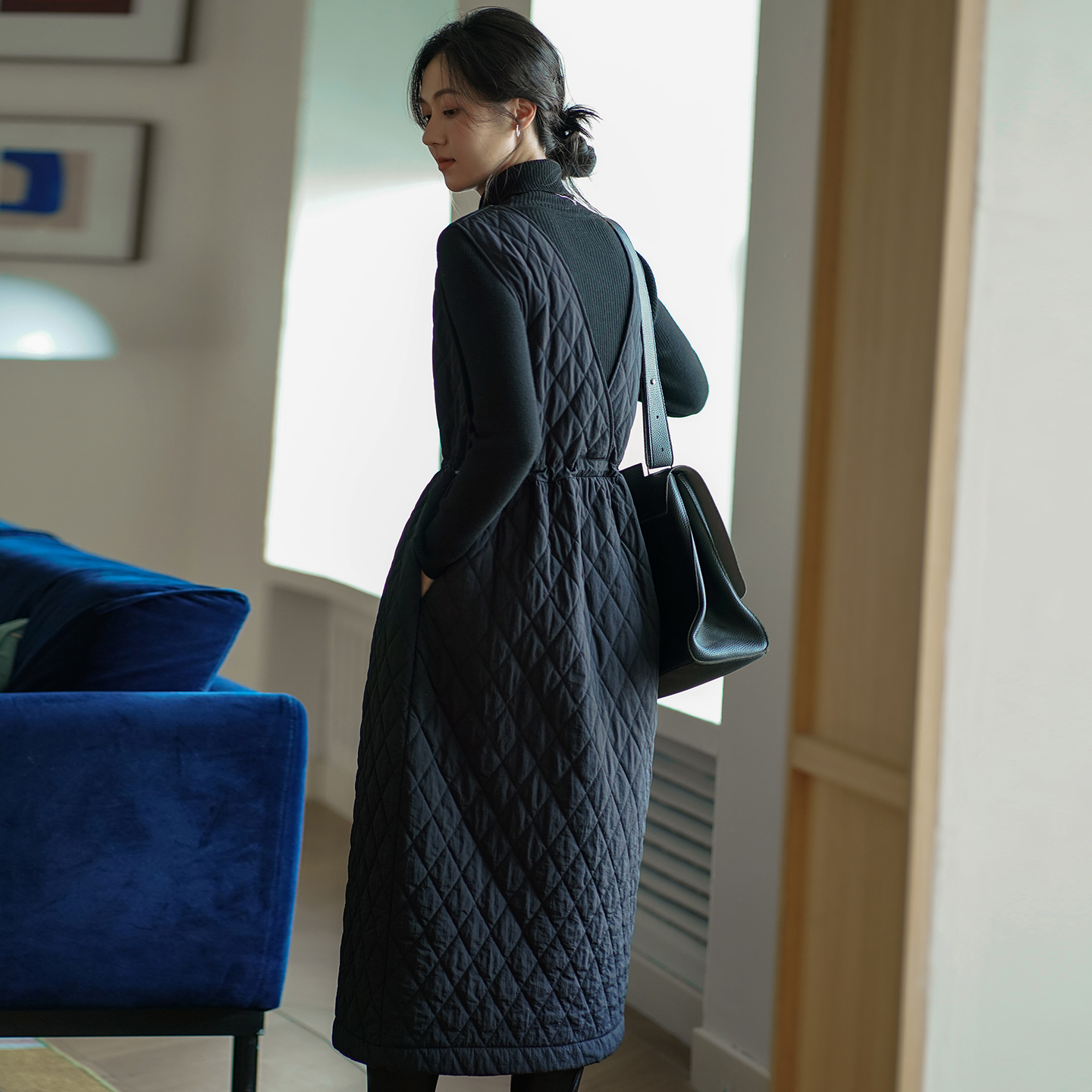 无谓夹棉背心裙2025冬季新款女装收腰马甲裙宽松中长款棉服连衣裙 - 图2