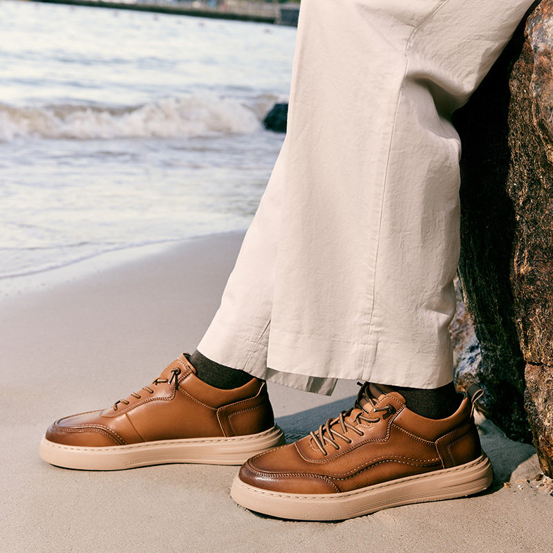  百丽男鞋休闲板鞋