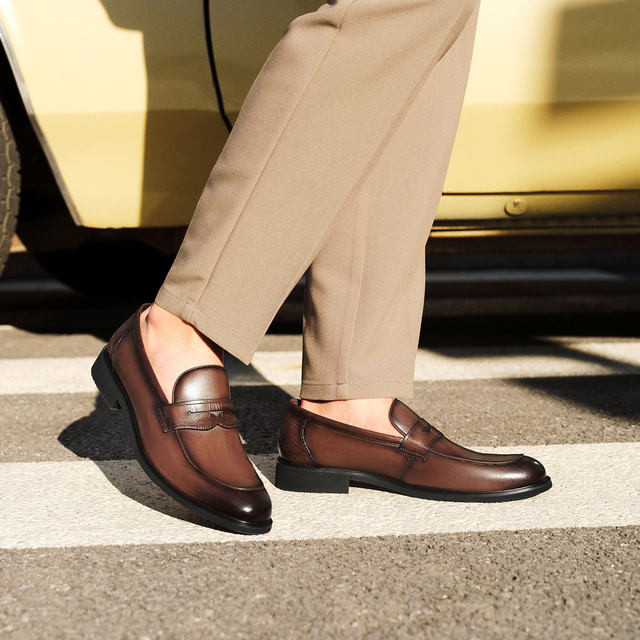 Belle slip-on leather shoes British style loafers