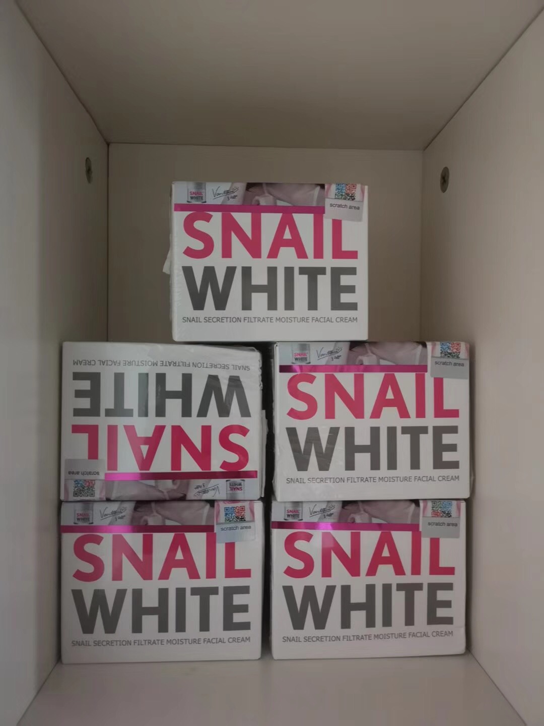 泰国Snail White蜗牛霜面霜淡斑祛痘嫩肤保湿 补水正品包邮