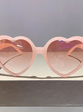 防紫外线嘻哈搞怪爱心边框太阳镜