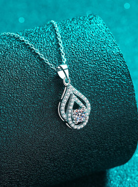 s925纯银镀18K金女水滴镂空30分莫桑石镀PT950铂金项链吊坠锁骨链