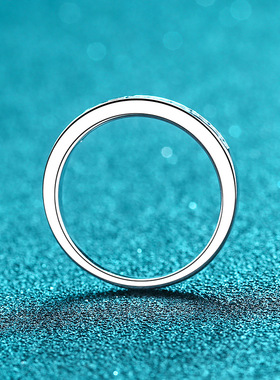 s925银镀18K金女简约排戒包镶一字27分莫桑石戒指戒环镀PT950铂金