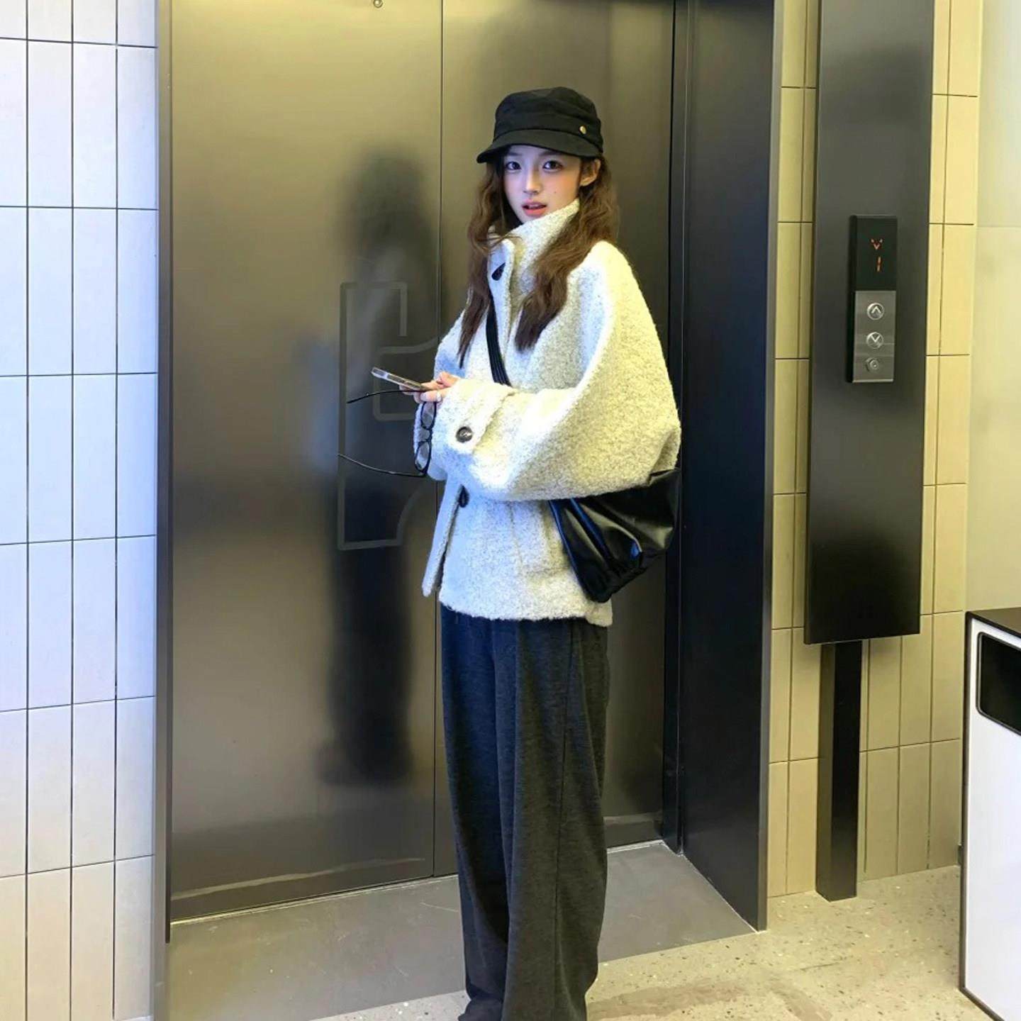 慵懒白色立领短款毛呢外套女秋冬季韩系高级感气质百搭呢子大衣,淘宝优惠券,粉丝福利购,淘宝优惠卷