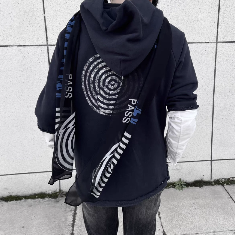 『当天发货』Undercover 06ssT期漩涡印花丝巾 小众百搭围巾