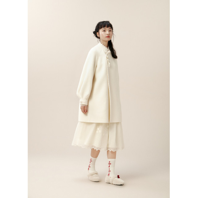 Zihan new Chinese style oblique lapel buttoned red woolen coat for women winter new design mid-length wool coat