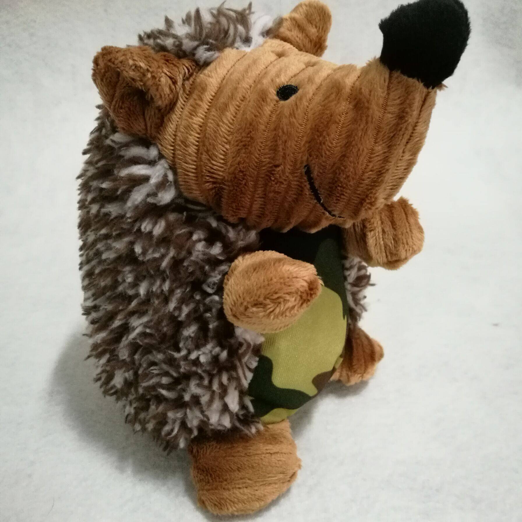 熊の家のペット用品の犬のおもちゃはよく売れています ぬいぐるみのペットの声は小さいハリネズミです