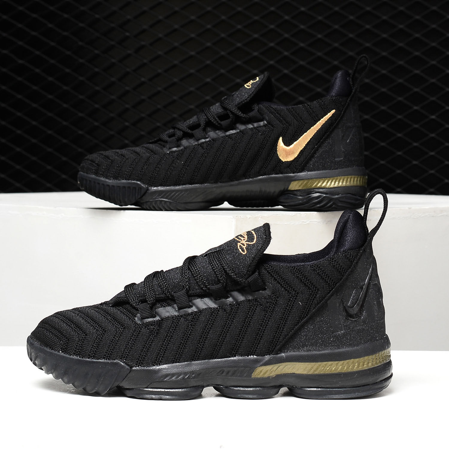 Nike/耐克正品新款 LEBRON XVI(PS)儿童篮球运动鞋童鞋 AQ2467_虎窝淘