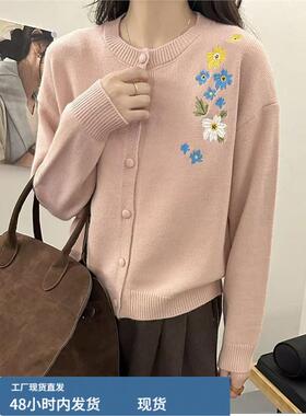 花朵刺锈圆领真帜开衫女