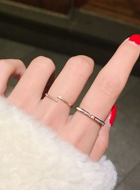 一钻镶钻简约百搭显白钛钢18K玫瑰金白贝壳母贝戒指钛钢不掉色女