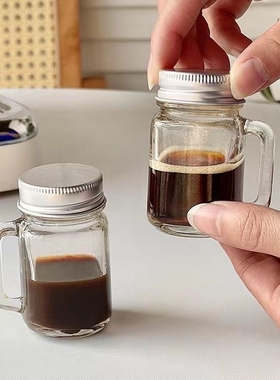 迷你随手杯带盖小酒瓶小号茶叶罐咖啡液分装瓶便携式玻璃杯加盖