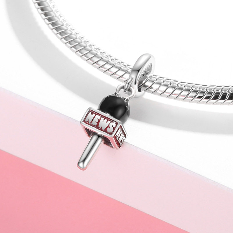 创意生活物品麦克风刷子吊坠 S925纯银彩色滴胶串珠手链diy银配饰,淘宝优惠券,粉丝福利购,淘宝优惠卷