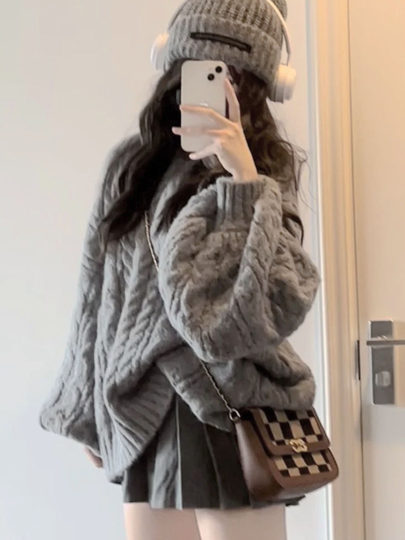 加厚版！高级感V领灰色麻花毛衣女秋装宽松复古灯笼袖针织慵懒风