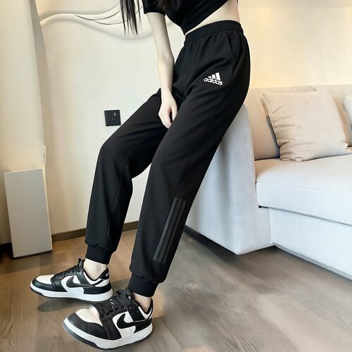 阿迪达斯全棉运动裤子女宽松收口束脚卫裤纯色简约正品休闲裤女 - 图1