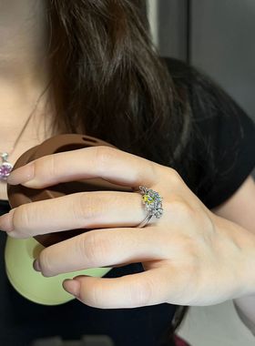 新款华优美戒指蓝宝色彩绚丽时尚