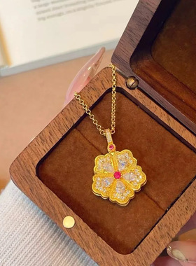 vintage中古风红刚玉五叶草吊坠