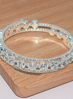 新娘百搭水钻满钻缠绕开口手镯女款温柔风ins小众设计水晶手链