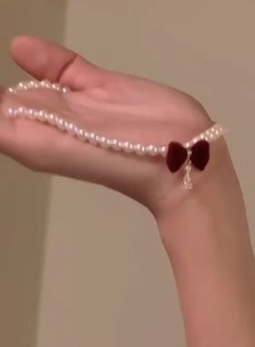 红丝绒蝴蝶结小香风项链choker秋冬女甜美简约设计吊坠锁骨链颈链