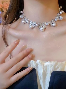 奢华满钻蝴蝶珍珠项链女款2024新款轻奢小众锁骨链冷淡风气质颈链