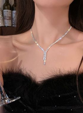 高级感爆闪高档耳环项链女!礼服晚宴锁骨链新娘婚纱时尚百搭配饰