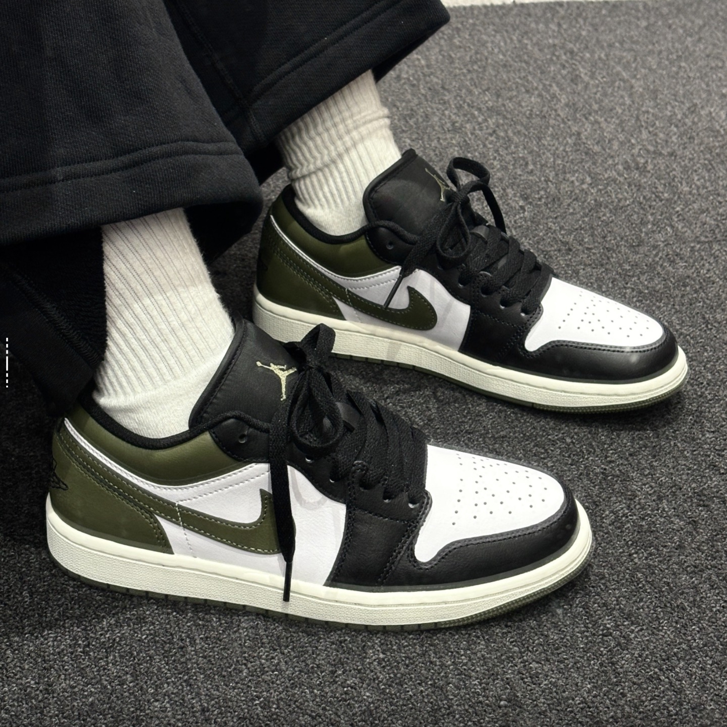 耐克Air Jordan 1 AJ1 低帮复古板鞋篮球鞋童款女款553560-146,淘宝优惠券,粉丝福利购,淘宝优惠卷