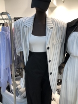 Nine 2022 0422 South Korea East gate stall coat area MILDORANGE-7262095