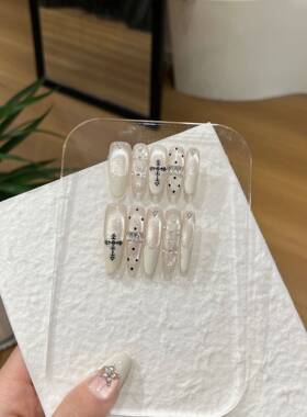 白色契约爆闪猫眼穿戴甲