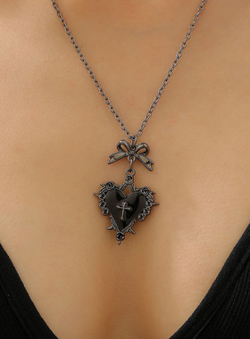 Punk red heart-shaped collarbone bow cross feeling necklace