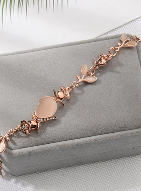 Elegant ornaments Leaf bracelet temperament women's jewelry