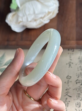 精品纯天然正宗新疆和田玉且末料青白玉手镯收藏级小圈口玉镯子