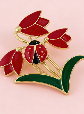 七星瓢虫花朵胸针高档可爱创意感