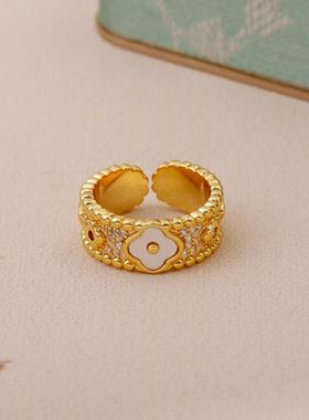 小众设计感贝壳花朵戒指女 时尚轻奢超闪红色锆石食指戒 金色指环