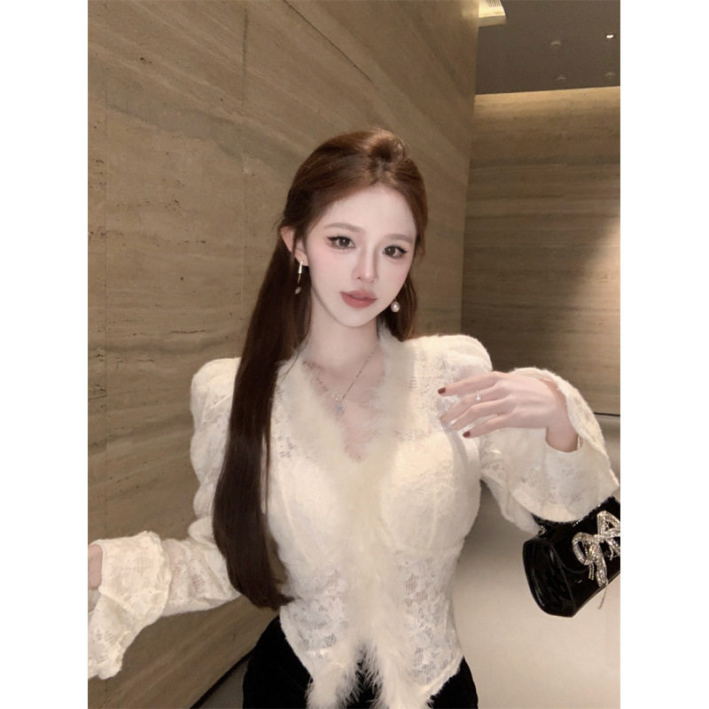 秋冬纯欲性感领蕾丝镂空设计感喇叭袖打底衬衫女上衣,淘宝优惠券,粉丝福利购,淘宝优惠卷