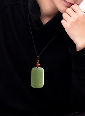 新疆和田青玉平安无事牌玉石吊坠男女玉牌挂件黑绳项链毛衣链饰品