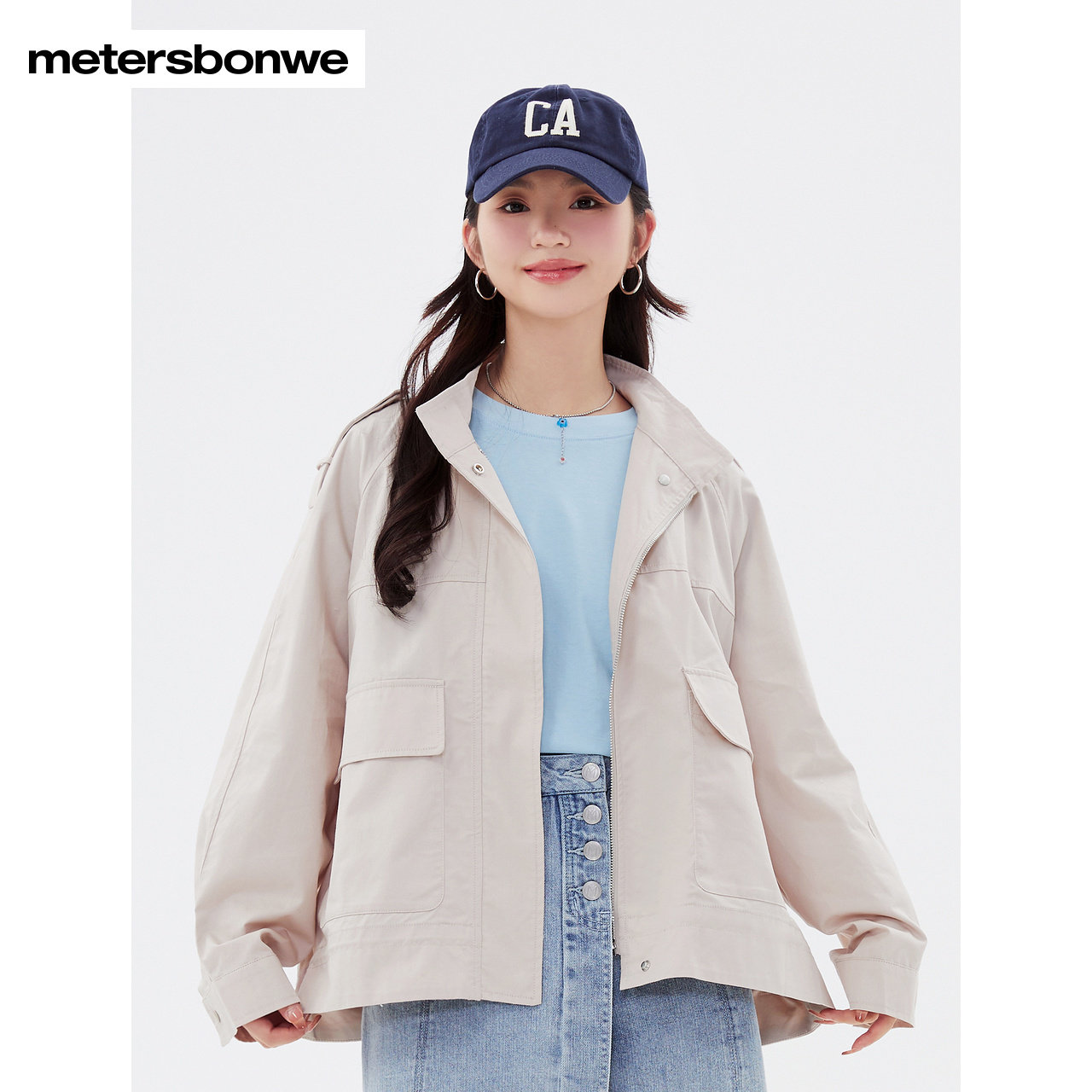  美特斯邦威outlets店短外套