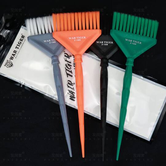 Brush gray tip dye brush hair dye comb