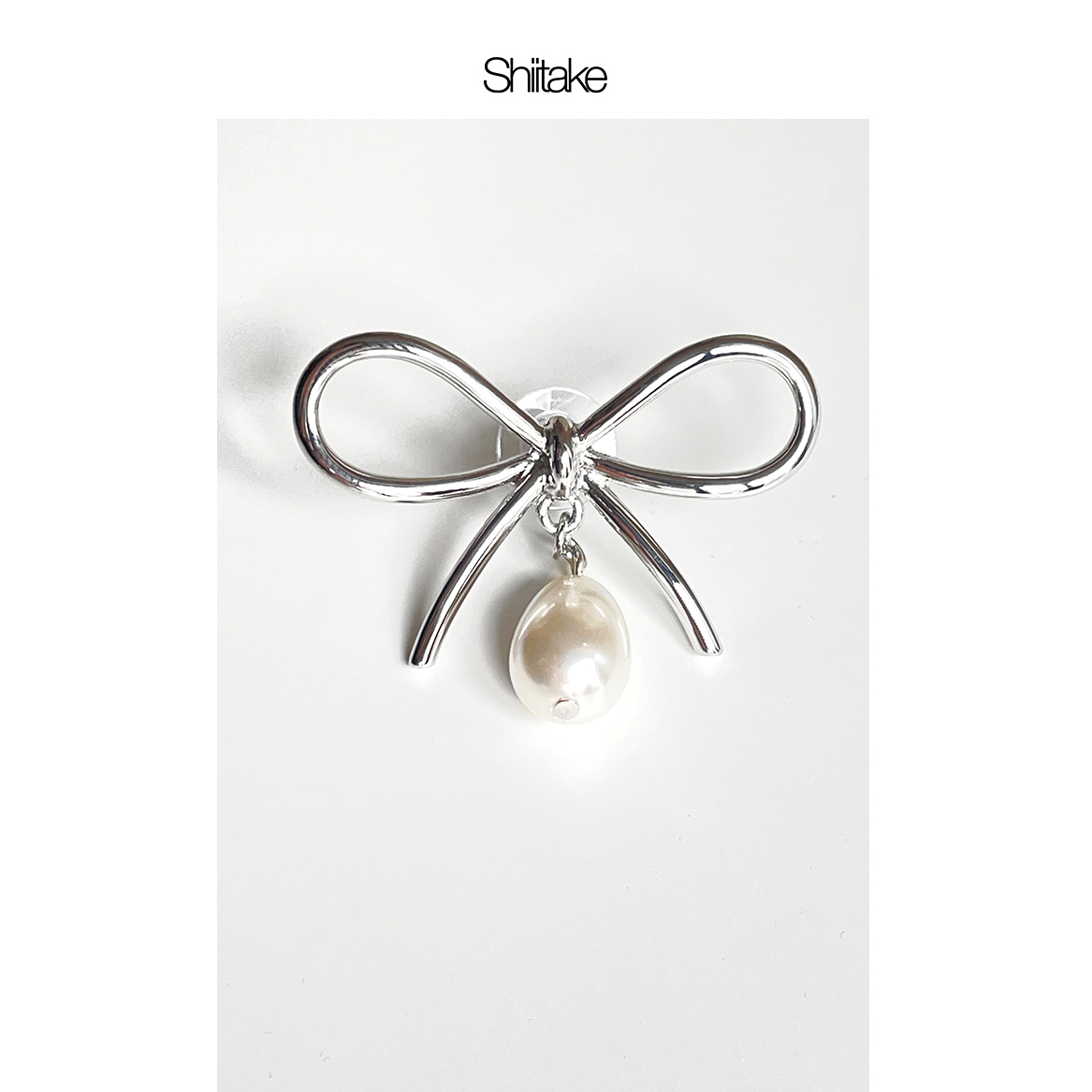 Shiitake诗塔克 设计师品牌金属蝴蝶结珍珠挂坠耳钉 - 图1