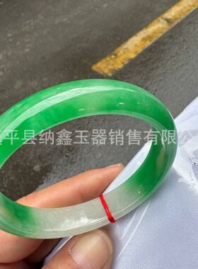 2026厂家翡翠B货白底青手镯冰糯种阳绿翡翠B货手镯货精选发货