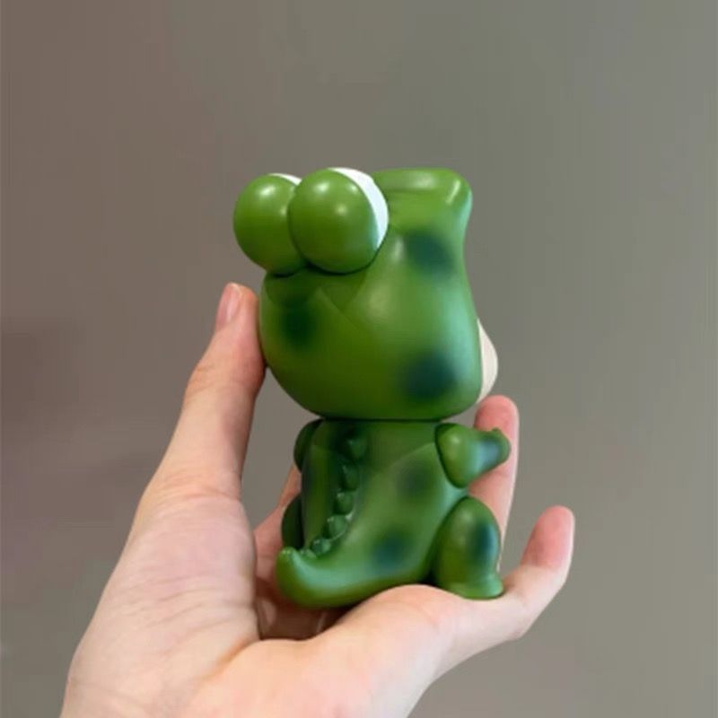 Crocodile Crayon Shin-Chan COS Series Cute Girls Desktop Car Case Ornament Doll Figure Gift