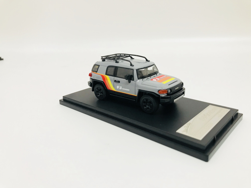 Stance Hunters1:64丰田FJ酷路泽Cruiser 合金汽车模型 - 图1