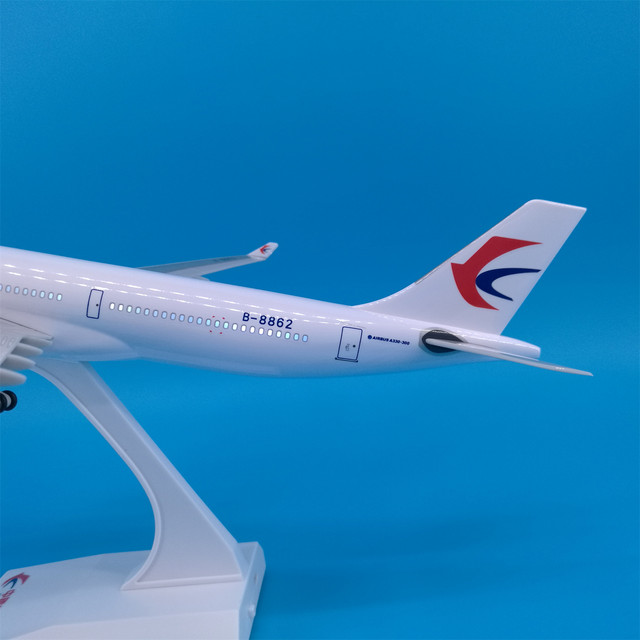China Eastern Airlines A330 aircraft model ornaments children’s gifts